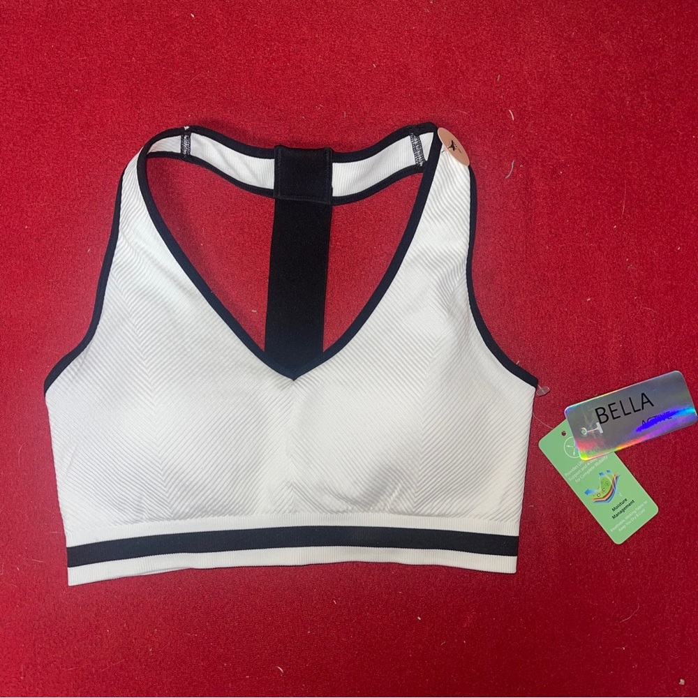 Bella Active White Removable Pad Low Support 4-Way Stretch Sports Bra Sz M NWT